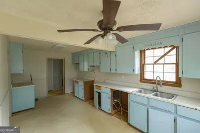 2165 Griffin Road, Macon, GA 31216 - Photo 11