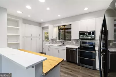 8515 Lake Drive, Snellville, GA 30039 - Photo 31