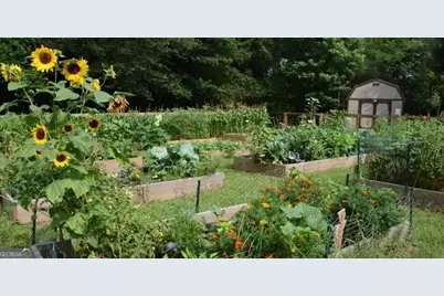 8515 Lake Drive, Snellville, GA 30039 - Photo 53