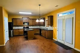 4613 Irish Red Ct, Union City, GA 30291 - Photo 11