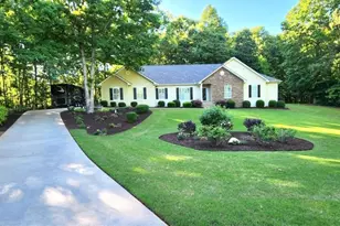 135 Planters Ridge Dr, Lagrange, GA 30240 - Photo 1