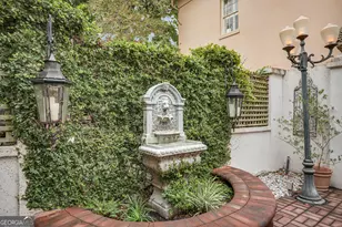 216 W Gaston St, Savannah, GA 31401 - Photo 51