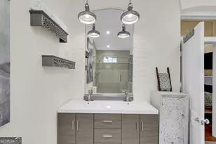 216 W Gaston St, Savannah, GA 31401 - Photo 35