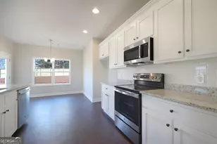 230 Delightful Wy, Winder, GA 30680 - Photo 9