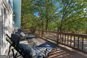 387 Chateau Dr, Lavonia, GA 30553 - Photo 15