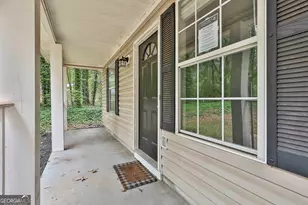 125 Joy Springs Ct, Senoia, GA 30276 - Photo 3