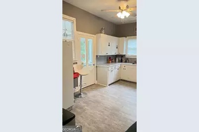 202 Veazey Street, Union Point, GA 30669 - Photo 9