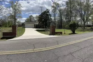 1507 Lynnwood Dr NE, Dalton, GA 30721 - Photo 1