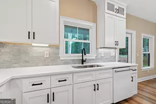 118 SW Southshore Rd, Eatonton, GA 31024 - Photo 17