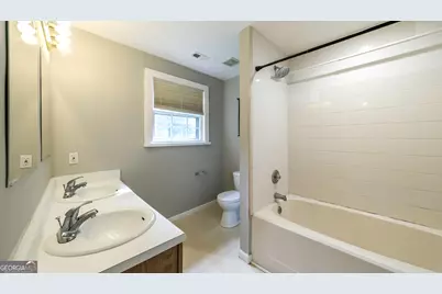 201 Stewart Street, Carrollton, GA 30117 - Photo 29