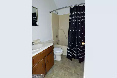 302 Jefferson Street #UNIT B (UPSTAIRS), Springfield, GA 31329 - Photo 15