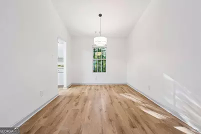 728 Stonebridge Crescent, Lithonia, GA 30058 - Photo 5