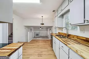 728 Stonebridge Crescent, Lithonia, GA 30058 - Photo 7