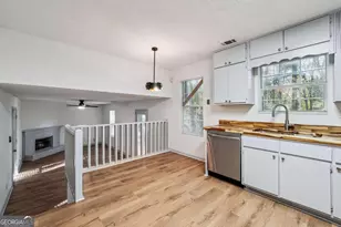 728 Stonebridge Crescent, Lithonia, GA 30058 - Photo 21