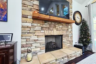 114 Riverbluff Dr, Lagrange, GA 30240 - Photo 9