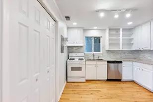 346 Carpenter Dr, Atlanta, GA 30328 - Photo 11