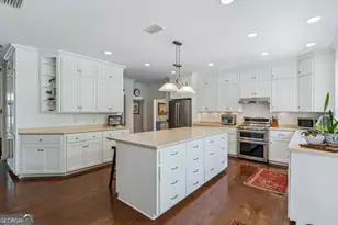 625 May Joe St, Saint Simons, GA 31522 - Photo 7