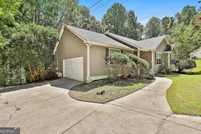 283 Sawgrass Manor Drive, Newnan, GA 30265 - Photo 3