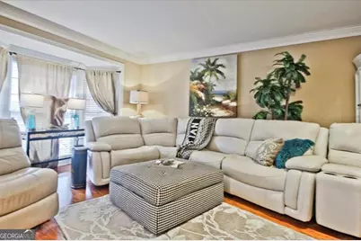 65 Mount Vernon Circle, Sandy Springs, GA 30338 - Photo 9