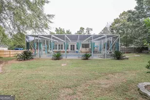 240 NW Southern Walk Dr, Milledgeville, GA 31061 - Photo 3