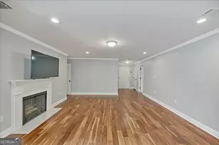 24315 Plantation Dr NE, Atlanta, GA 30324 - Photo 9