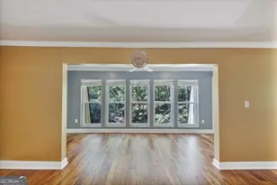 24315 Plantation Dr NE, Atlanta, GA 30324 - Photo 11