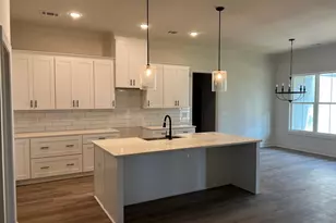 610 Dean Patrick, Locust Grove, GA 30248 - Photo 5