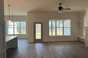 610 Dean Patrick, Locust Grove, GA 30248 - Photo 3