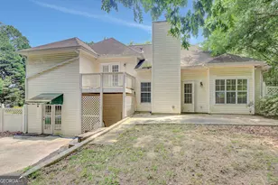 70 N Strathmore Dr, Sharpsburg, GA 30277 - Photo 37