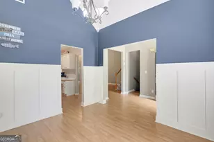 70 N Strathmore Dr, Sharpsburg, GA 30277 - Photo 9