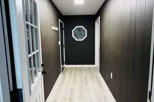 77 Lakeview Ct, Jefferson, GA 30549 - Photo 9