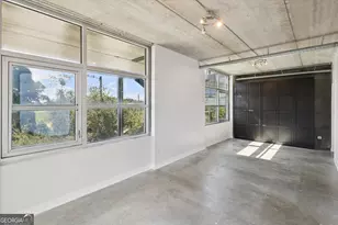 545 Berrien St, Savannah, GA 31401 - Photo 17