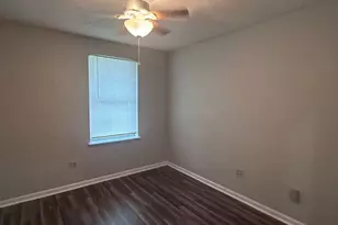 214 Baltic Ct, Saint Marys, GA 31558 - Photo 9