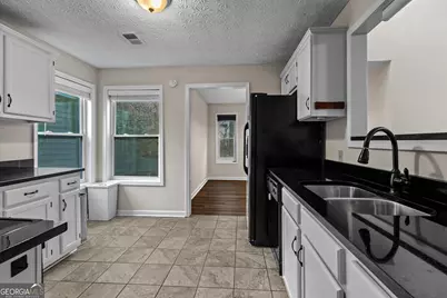 2400 Salem Drive NE, Marietta, GA 30062 - Photo 11