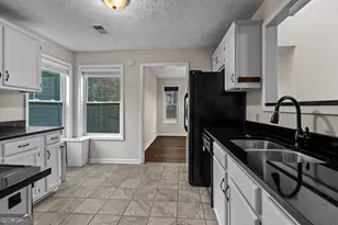 2400 Salem Dr NE, Marietta, GA 30062 - Photo 11