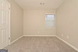 8974 Homewood Dr, Riverdale, GA 30274 - Photo 13