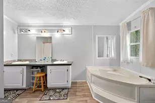 1090 S Hampton Rd, Hampton, GA 30228 - Photo 9