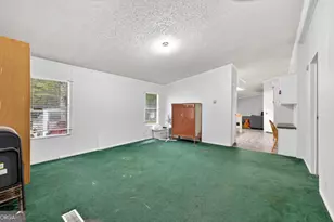 1090 S Hampton Rd, Hampton, GA 30228 - Photo 13