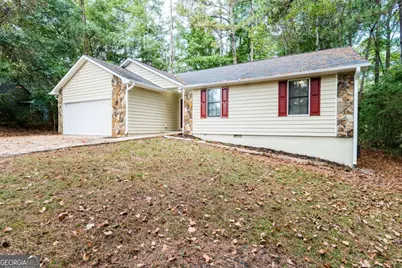 1904 Cades Cove, Jonesboro, GA 30236 - Photo 3