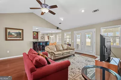 143 Caleb Circle, Jesup, GA 31545 - Photo 7