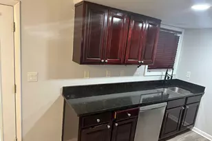 6900 Roswell Rd, Sandy Springs, GA 30328 - Photo 9