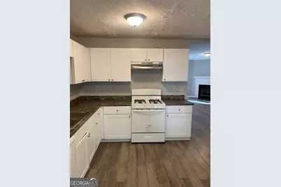 3559 Ashley Station Drive SW, Marietta, GA 30008 - Photo 5