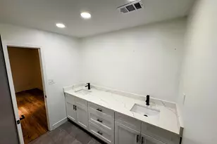 9148 Homewood Dr, Riverdale, GA 30274 - Photo 15