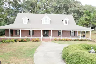 1398 Vanna Rd, Royston, GA 30662 - Photo 1