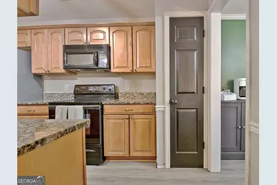 519 Cumberland Trail, Senoia, GA 30276 - Photo 17