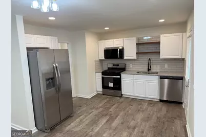 3339 Clevemont Court, Ellenwood, GA 30294 - Photo 7