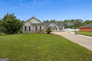 220 Deerwood Village Dr, Woodbine, GA 31569 - Photo 3