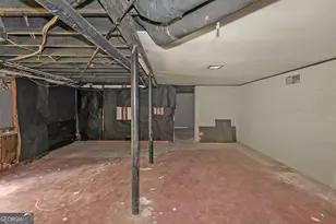 2135 Kilarney Rd, Decatur, GA 30032 - Photo 21