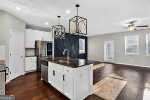 1553 Spring Hollow Way, Stone Mountain, GA 30083 - Photo 3