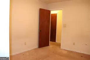 8579 Glenwoods Dr, Riverdale, GA 30274 - Photo 15